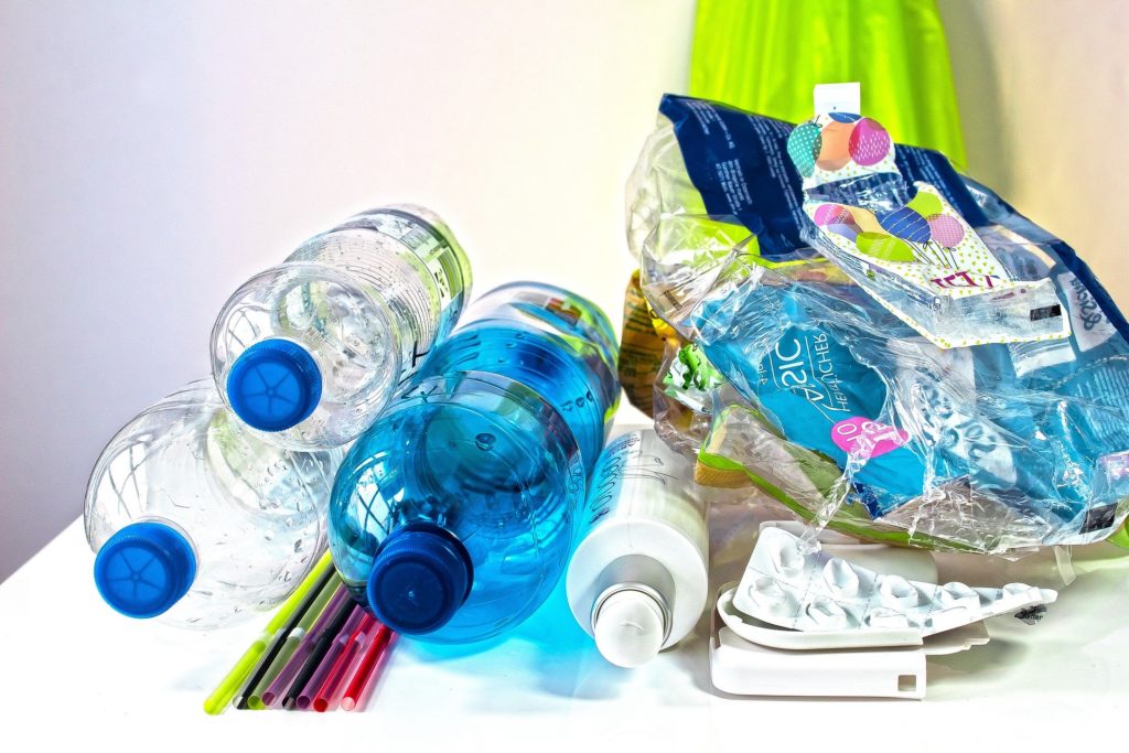 Image of single-use plastic waste in a pile.